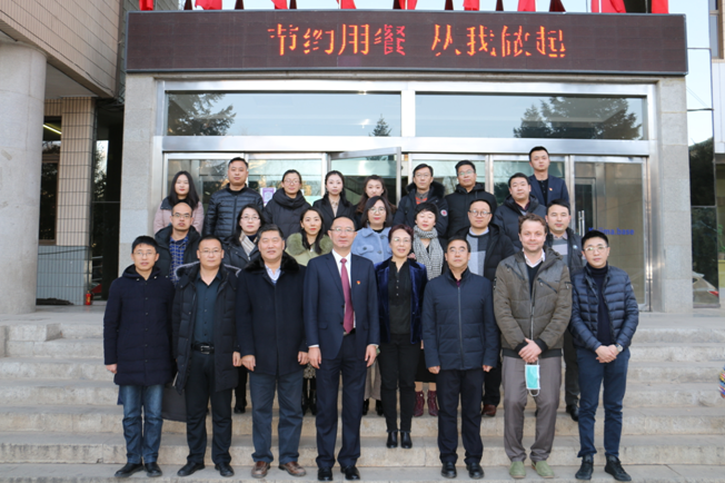 青海職業(yè)教育國際交流合作聯(lián)盟研討會(huì) 暨青海職業(yè)院校波中教育合作基金會(huì) PCFWA對(duì)接交流會(huì)圓滿召開(圖5) 青海職業(yè)教育國際交流合作聯(lián)盟研討會(huì) 暨青海職業(yè)院校波中教育合作基金會(huì) PCFWA對(duì)接交流會(huì)圓滿召開(圖5)