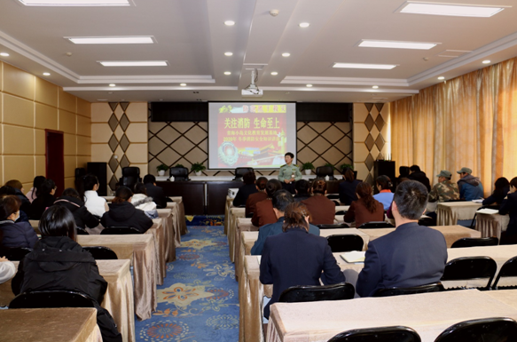 小島基地開展2020年度消防安全講座 暨疏散逃生滅火演練(圖1) 小島基地開展2020年度消防安全講座 暨疏散逃生滅火演練(圖1)