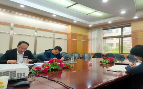 小島基地黨支部專題研究部署黨建工作(圖2) 小島基地黨支部專題研究部署黨建工作(圖2)