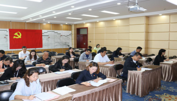 小島基地黨支部組織“七一”專題黨課(圖2)