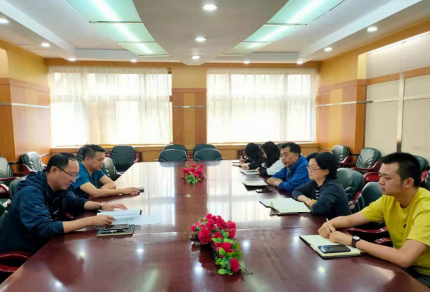 小島基地黨支部認(rèn)真選舉黨代表(圖1) 小島基地黨支部認(rèn)真選舉黨代表(圖1)