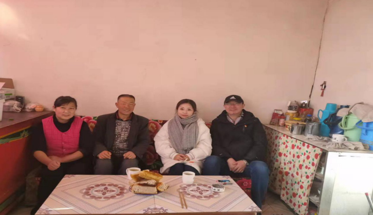 基地(交流中心)黨支部開展“結(jié)對(duì)幫扶”活動(dòng)(圖2) 基地(交流中心)黨支部開展“結(jié)對(duì)幫扶”活動(dòng)(圖2)